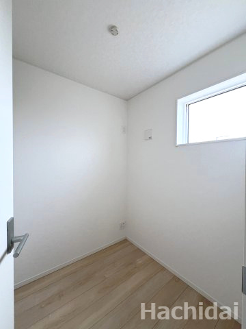 碧南市神有町第2　新築一戸建＜3号棟＞の洋室|2.1帖テレワークルーム