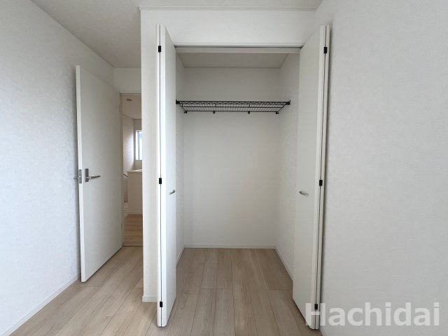 碧南市神有町第2　新築一戸建＜3号棟＞の収納|5.5帖洋室クローゼット