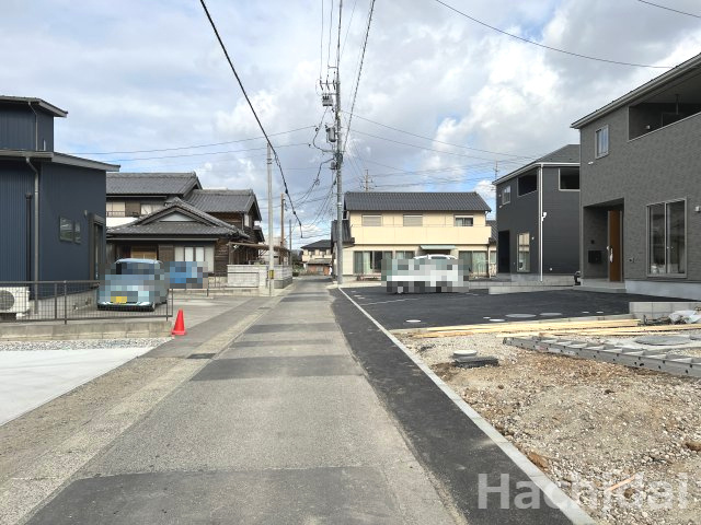 碧南市神有町第2　新築一戸建＜3号棟＞の前面道路含む現地写真