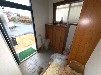【玄関】 | 安中市東上磯部　中古住宅