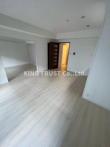 CH.158 RESIDENCE NAKANOSHIMAの居間・リビング