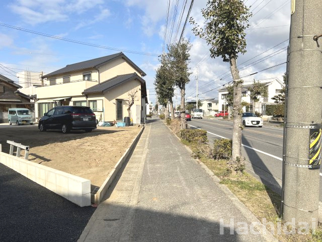 碧南市神有町第2　新築一戸建＜4号棟＞の前面道路含む現地写真