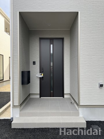 碧南市神有町第2　新築一戸建＜4号棟＞の前面道路含む現地写真