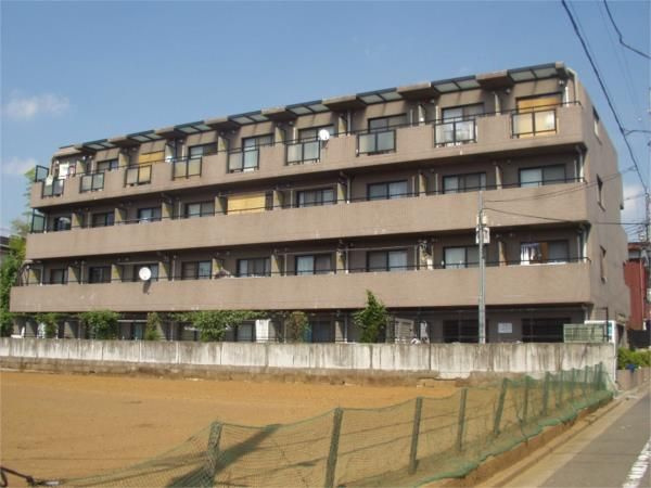 ルーブル都立家政の外観