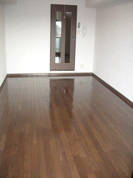 ルーブル都立家政の居間・リビング