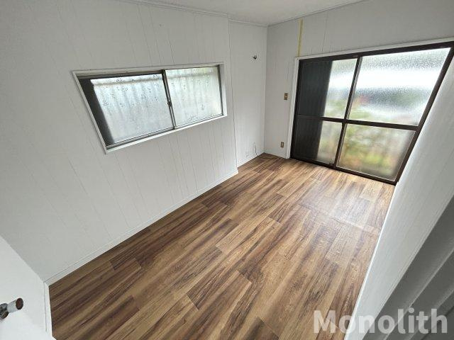 和泉市葛の葉町1丁目の洋室