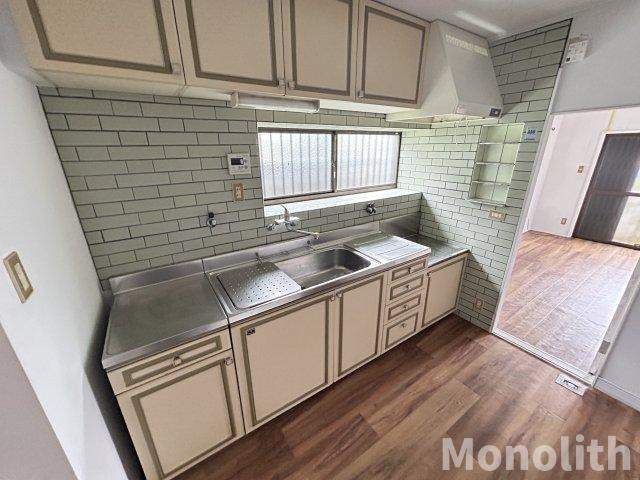 和泉市葛の葉町1丁目のキッチン