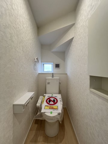 碧南市神有町第2　新築一戸建＜7号棟＞のトイレ