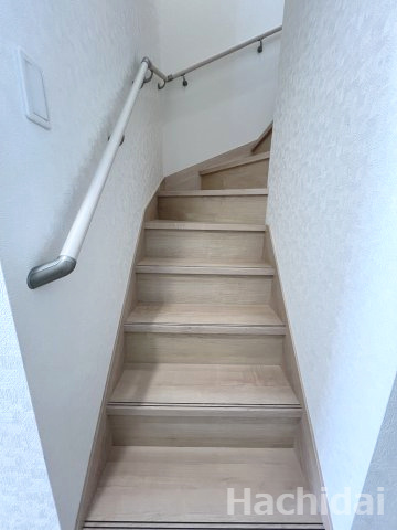 碧南市神有町第2　新築一戸建＜7号棟＞の内装|階段