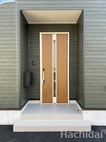 碧南市神有町第2　新築一戸建＜7号棟＞のエントランス