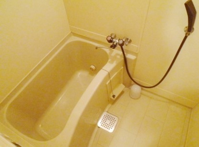 【浴室】 | CASA IO | 追い焚き機能付きバス。