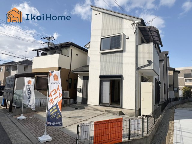 明石市二見町西二見　中古戸建の駐車場|●年中無休：見学時間9:00～20:00・当日予約可●駐車スペースつめれば3台可能！