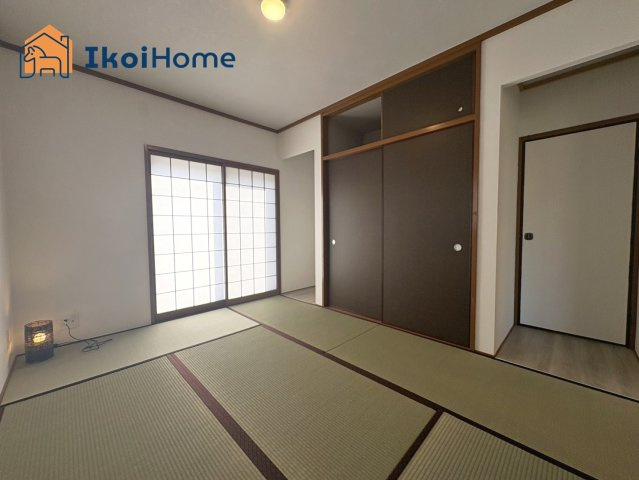 明石市二見町西二見　中古戸建の内装|【ホームページに現地動画掲載中】●年中無休：当日予約可●収納スペースも広い和室空間は非常に便利！