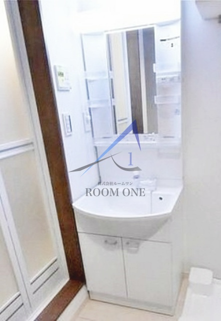 ＢＡＲＮＥＹＳ　　ＴＡＢＡＴＡ（バーニーズ田端）の洗面所|洗面台です。