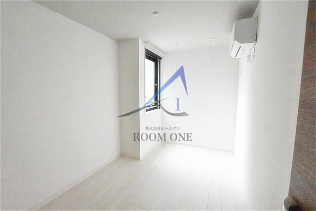 ＢＡＲＮＥＹＳ　　ＴＡＢＡＴＡ（バーニーズ田端）の居間・リビング|洋室のお部屋です。