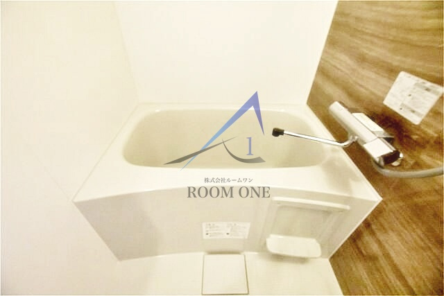 ＢＡＲＮＥＹＳ　　ＴＡＢＡＴＡ（バーニーズ田端）の浴室|お風呂です。