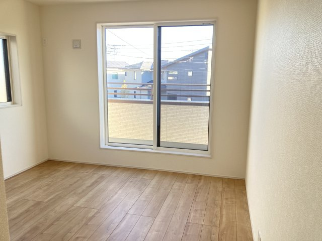 ブルーミングガーデン前橋市北代田町　3号棟の洋室|２階洋室２です♪