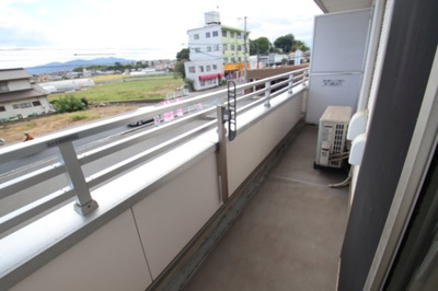 【バルコニー】 | グレイスヒルズⅢ | 南向き