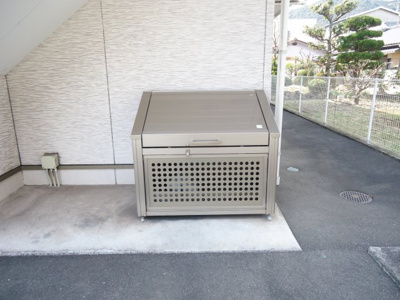【その他共用部分】 | グレイスヒルズⅢ | 敷地内ゴミ置場