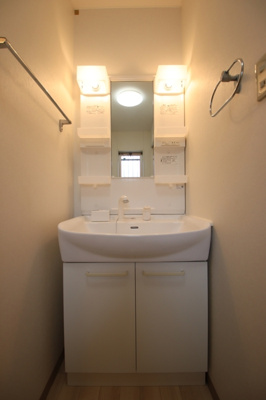 【洗面所】 | グレイスヒルズⅢ | 洗髪洗面化粧台
