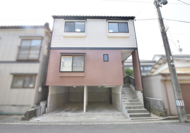 新潟市中央区沼垂西2丁目　中古戸建の外観