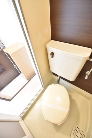 大阪市都島区都島本通５丁目の賃貸マンションのトイレ