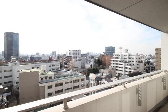 コンフォリア春日富坂のバルコニー