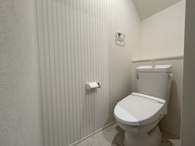 いの町枝川建売⑫のトイレ|シャワー洗浄付きトイレです☆