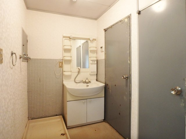 甲子園リバーサイドハイツの独立洗面台