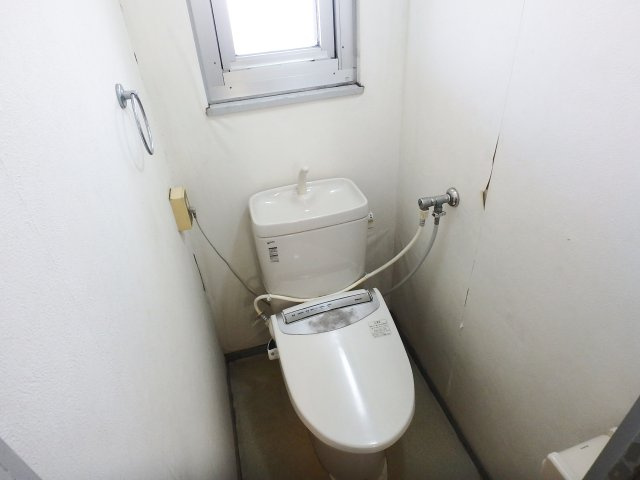 甲子園リバーサイドハイツのトイレ