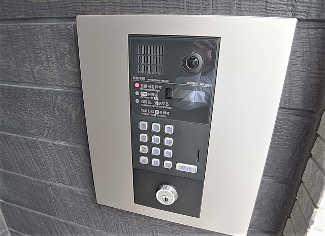 エルデ神戸のエントランス|モニターホン連動のオートロック