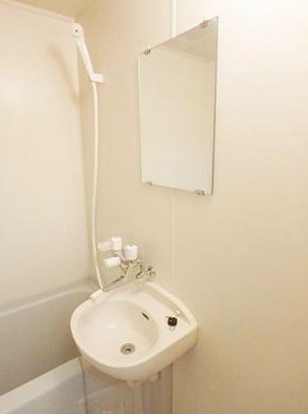 ノーチラス神田の浴室