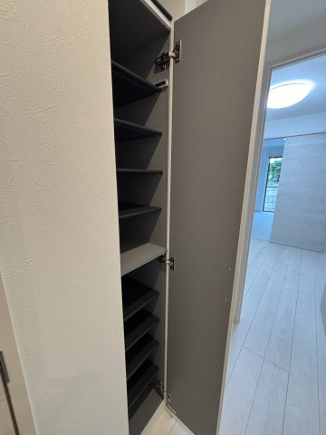 アーク天台の玄関