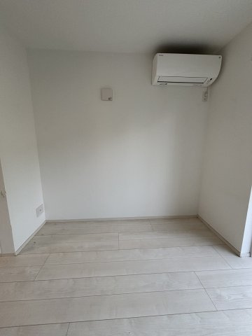 アーク天台の洋室