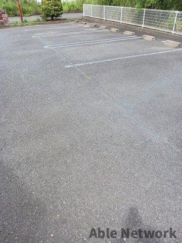ソフィーシアＡの駐車場