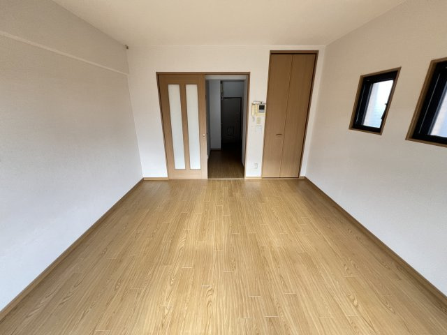 アメニティ江戸橋の居間・リビング