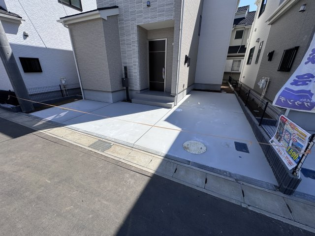松戸市栗ケ沢新築戸建【栗ケ沢小学校：10分】の駐車場|K号棟駐車スペース・2台駐車可