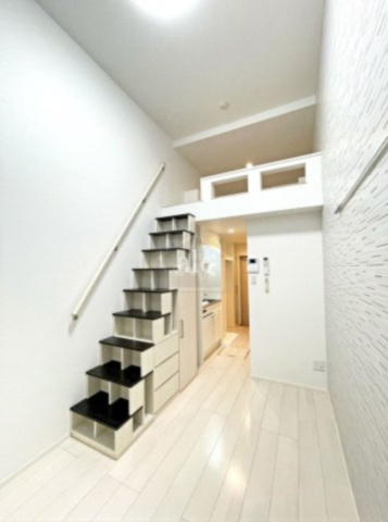 練馬区桜台４丁目のアパートの居間・リビング