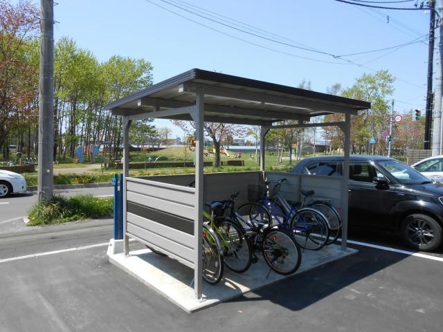 Kaveri壱番館の駐車場