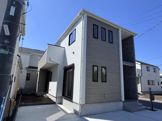 松戸市栗ケ沢新築戸建【栗ケ沢小学校：10分】の外観|M号棟外観・完成済み内覧可能です！