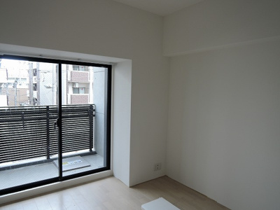 【居間・リビング】 | Ｗ－ＳＴＹＬＥ新大阪Ⅱ | リビング