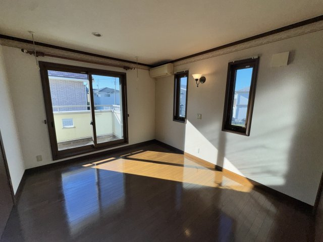 箱田町中古住宅160-2の洋室|■2階南西側主寝室