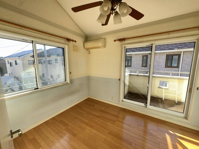 箱田町中古住宅160-2の洋室|■2階南東側洋室