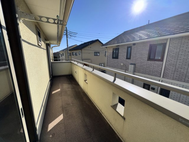 箱田町中古住宅160-2のバルコニー|■南面ワイドバルコニー