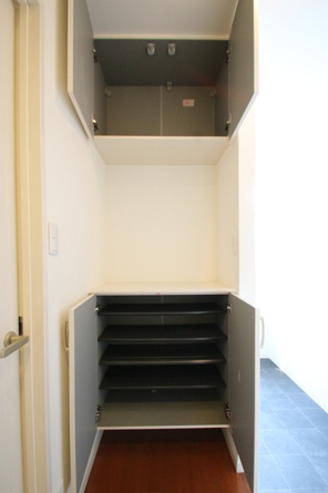  | 201 シューズボックス