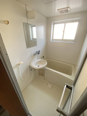 【浴室】 | ハイツ石山B