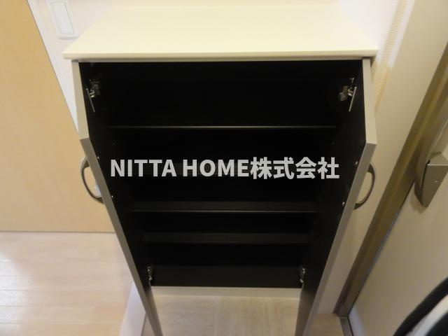 フォレスト　コート　（Ｆｏｒｅｓｔ　Ｃｏｕｒｔ）の収納|シューズボックス付きで整理整頓できます◇