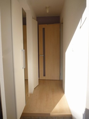 ブルーウィローⅢの玄関