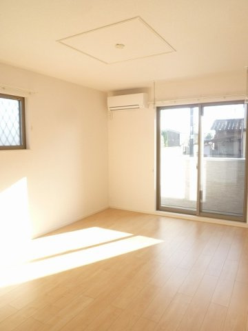 ブルーウィローⅢの居間・リビング