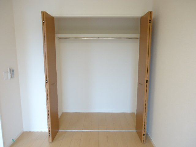 グレイスヴィラの収納|クローゼット内